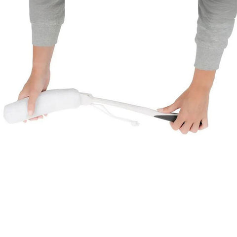 Esponja ergonómica de mango largo para lavarse las piernas sin agacharse durante la ducha.